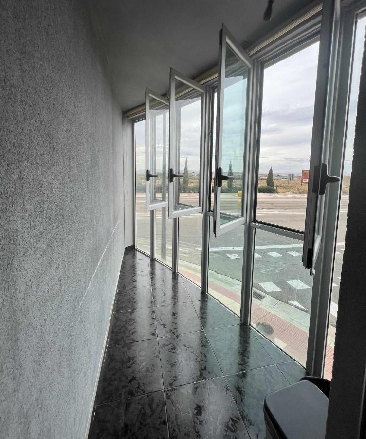 Murohouse Apartamento Con Piscina Zaragoza Exterior photo